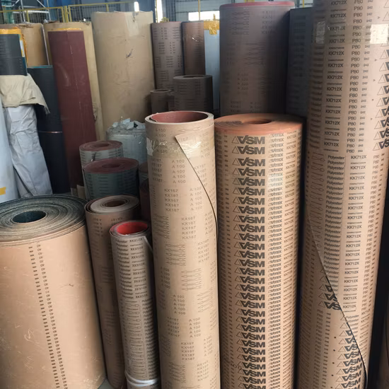 Mit Aluminiumoxid-Schleifmitteln beschichtete Jumbo-Rollen-Schleifrollen für die Herstellung von Lamellenscheiben